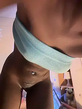 Nina_Velveta webcam