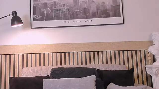 Lucy_Milf_68 webcam