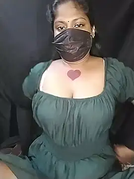 Tamil_Kanmani Live Webcam on Stripchat