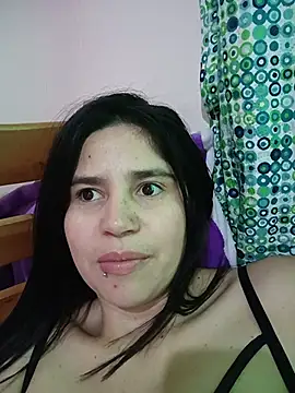 Cata_black webcam