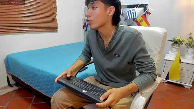 Jake_Falcon webcam
