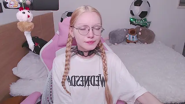 blush webcam