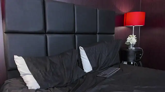 MadissonXMark webcam