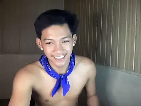 YourcumBoy77 webcam