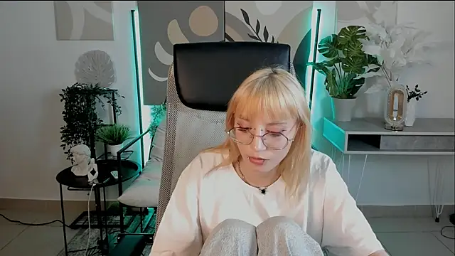 ReminaMeow webcam