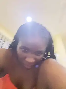 pricy_cute webcam