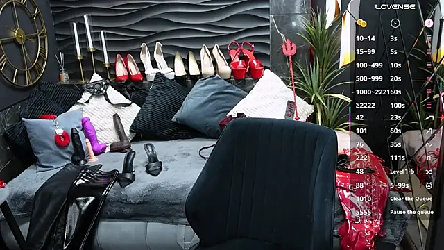 MistressDarsy webcam