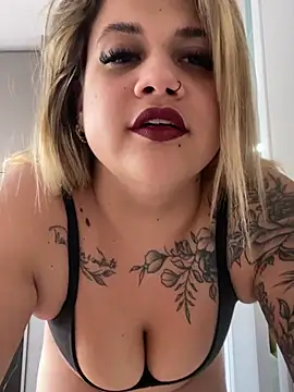 kahreal live sex cam
