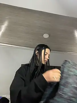 Isabella_21x webcam