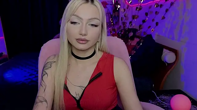 LinaLirian webcam
