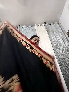 Cute-Janvi20 webcam