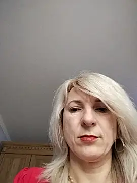 AhlyssaLove1155 webcam