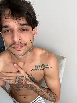 RuffItadori webcam