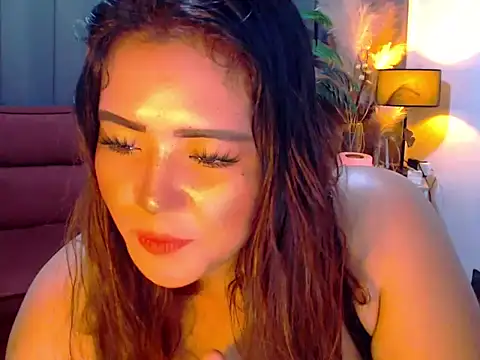 Super_Latchbiya webcam