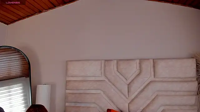 _zoe_3 webcam