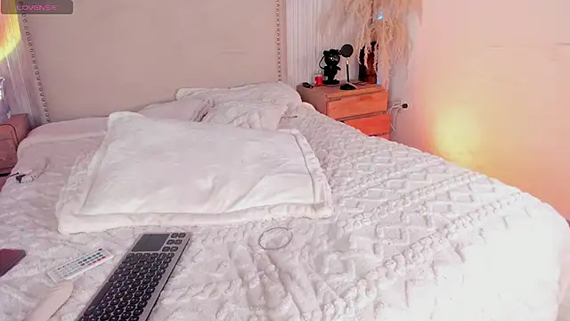ashleey_doll webcam