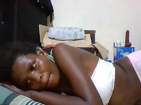 cute_aliyah webcam