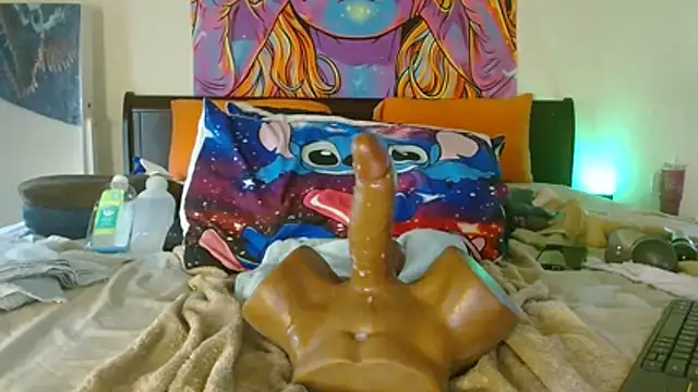 EnticingAaliyah webcam
