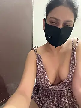 kavyq3791 webcam
