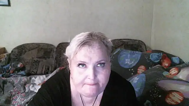 Lana555 live cam on StripChat