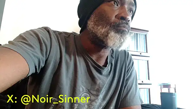 sinnernoir live cam on StripChat