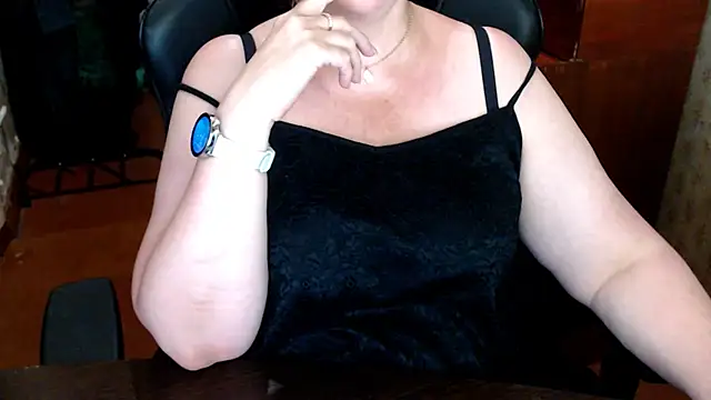 AlisaHot55 webcam
