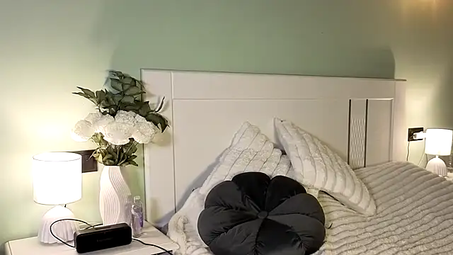 DianaaLight webcam