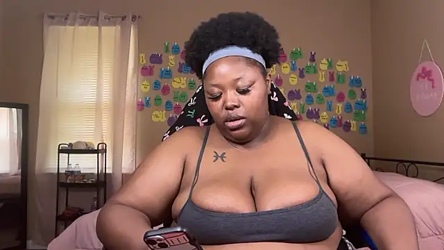 Chocolatebunnyxx96 webcam