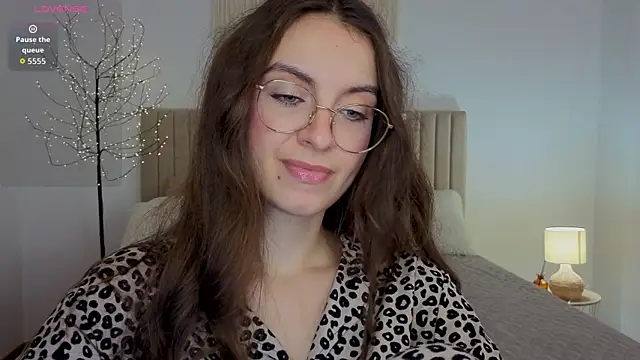 Real_cutie1 webcam