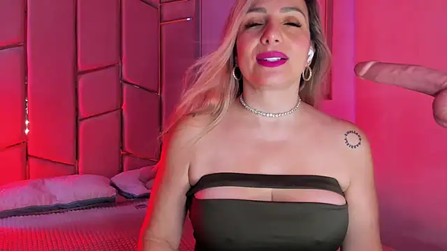 angel_vibes_ webcam