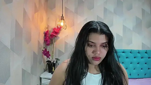 LindaBreeS webcam