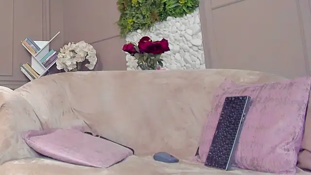 Deliciouslips webcam