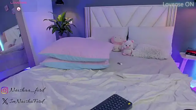 NaishaFord_1 webcam