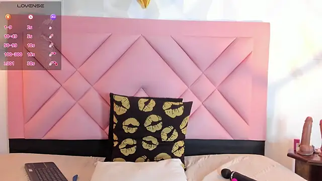 Caroline_daring webcam