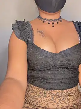 ashu_sweety webcam