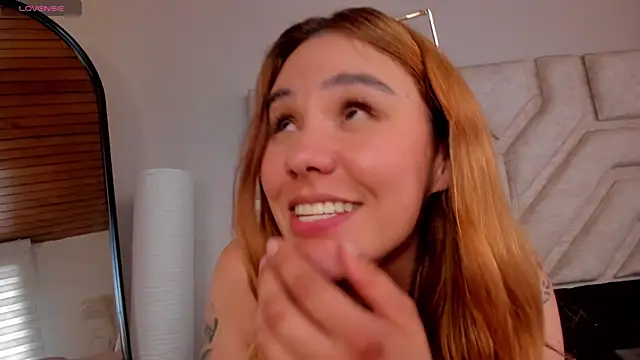 _zoe_3 webcam