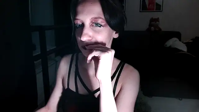secrettt_poison webcam
