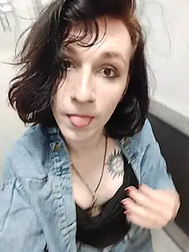 MickeQuinee webcam