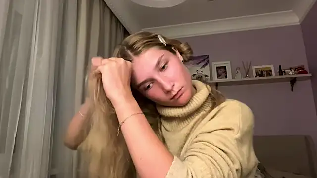 MyraCadoff webcam