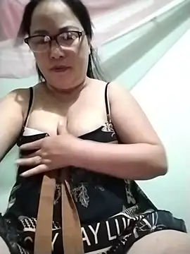 Naaya8109 webcam