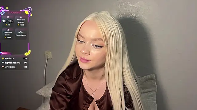ElsaJeanX webcam
