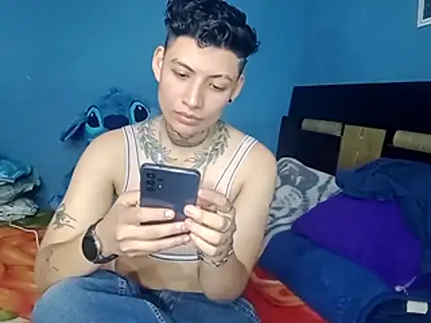 Junne_Tomboy webcam
