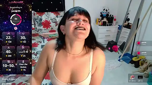 soniafuckboobs webcam