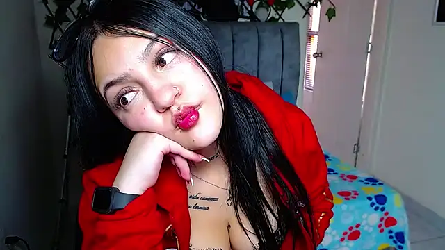 Violettasquirt webcam