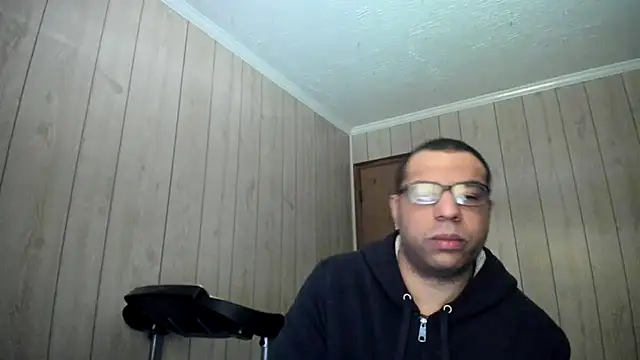 NaturalBeautyQueen webcam