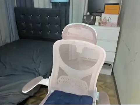 FyangFoxx webcam