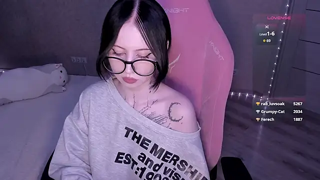 eva_luvsoak webcam