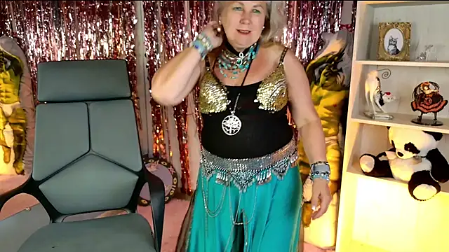 LilaMaharani webcam