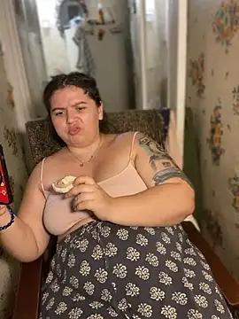 Nenssy555 webcam