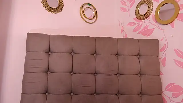 Velvet_Raze webcam